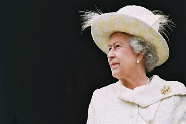 You are currently viewing Στο Βατικανό μετά από 34 χρόνια η βασίλισσα της Αγγλίας