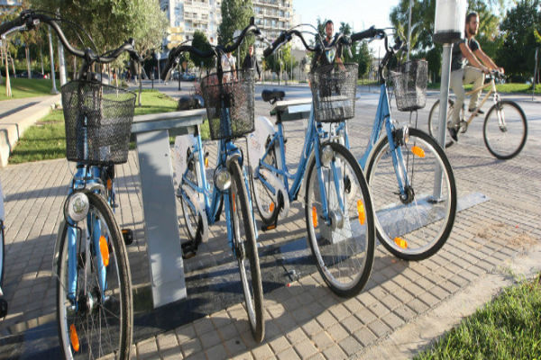 You are currently viewing Η Θεσσαλονίκη γίνεται Ευρωπαϊκή οικολογική πόλη: Ερχονται τα κοινόχρηστα ποδήλατα για όλους