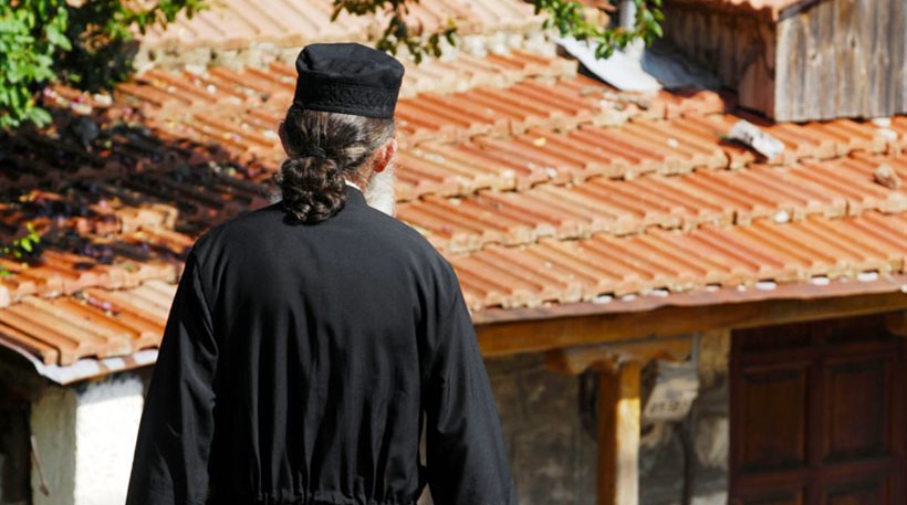 You are currently viewing Σύλληψη ιερέα στο Ηράκλειο Κρήτης