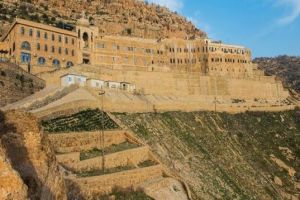 Οι Κούρδοι προστατεύουν το αρχαιότερο χριστιανικό μοναστήρι στο Ιράκ