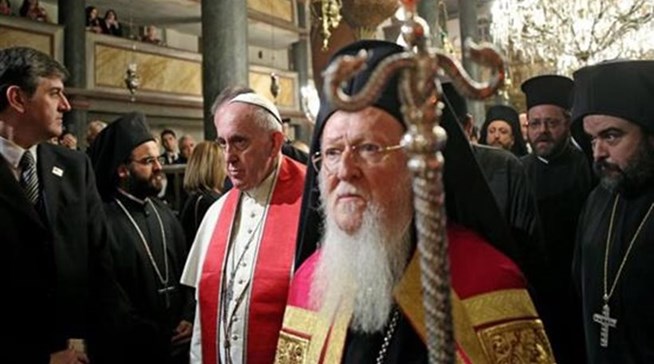 Ιστορική συμπροσευχή του Πάπα με τον Οικουμενικό Πατριάρχη Βαρθολομαίο