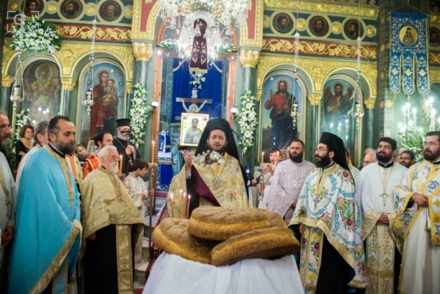 You are currently viewing Πανηγυρικός εσπερινός στον άγιο Νικόλαο Καλαμάτας