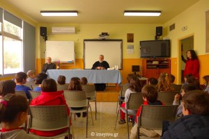 Με μία επίσκεψη στο… Ιδιωτικό Σχολείο ”Άγιος Γεώργιος”, απαντά “εμμέσως”,ο Μητροπολίτης Σύρου Δωρόθεος Β ´ στο νέο Υπ. Παιδείας