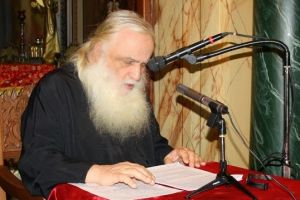 Ο π. Κωνσταντίνος Στρατηγόπουλος σε δοκιμασία με την υγεία του