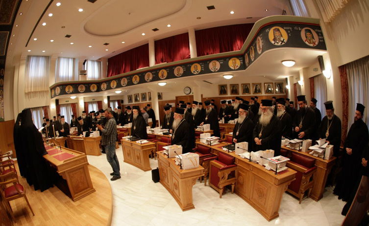 You are currently viewing Αρχιεπισκοπικός αιφνιδιασμός:εκλογή  για τις Μητροπόλεις Κεφαλληνίας και Καλαμαριάς στις 26 Μαίου