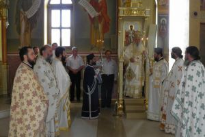 Η τελευταία λειτουργία του Μητροπολίτη Κεφαλληνίας στην Παναγία Φανερωμένη  Βουλιαγμένης – Τριήμερο πένθος στην Κεφαλλονιά που θρηνεί τον «Γεράσιμο της»