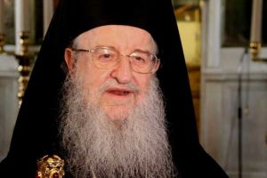 Άσχετοι- μπουρδολόγοι δικηγόροι της Θεσσαλονίκης έστειλαν εξώδικο κατά του Μητροπολίτη Άνθιμου γιατί είναι υπέρ το «ΝΑΙ» – Σχόλιο “Εξάψαλμου”