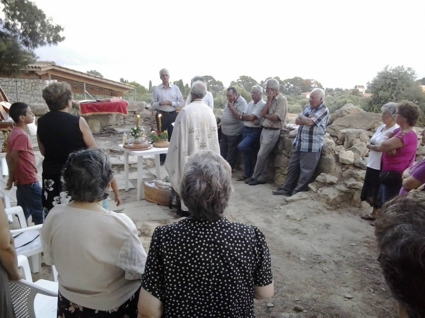 Μετά από 62 χρόνια τελέσθηκε εσπερινός στα ερείπια της Αγίας Μαρίνας στα Σπαρτιά Κεφαλλονιάς