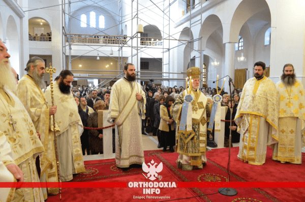 You are currently viewing Χιλιάδες πιστών στο Μήλεσι για τον Όσιο Πορφύριο