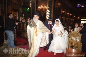 Ο Αρχιεπίσκοπος Ιερώνυμος τέλεσε γάμο εντός της Θείας Λειτουργίας