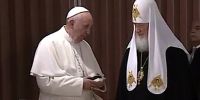 Το  δώρο του Πάπα Φραγκίσκου στον Πατριάρχη Κύριλλο