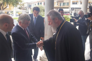 Ο Πρόεδρος της Αρμενίας στον Αρχιεπίσκοπο Κύπρου