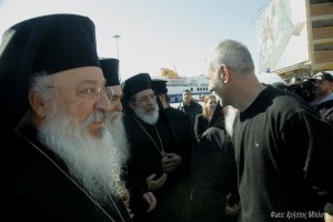 Αντιπροσωπεία της ΔΙΣ επισκέφθηκε το κέντρο υποδοχής των προσφύγων στον Πειραιά