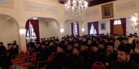Έκτακτο ιερατικό συνέδριο στην μητρόπολη Κορίνθου για τους πρόσφυγες