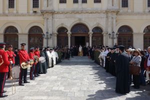 Υποδοχή Ιερού Τεμαχίου Τιμίου Ξύλου εκ της Ι.Μονής Κουτλουμουσίου Αγίου Όρους στην Ιερά Αρχιεπισκοπή Κρήτης