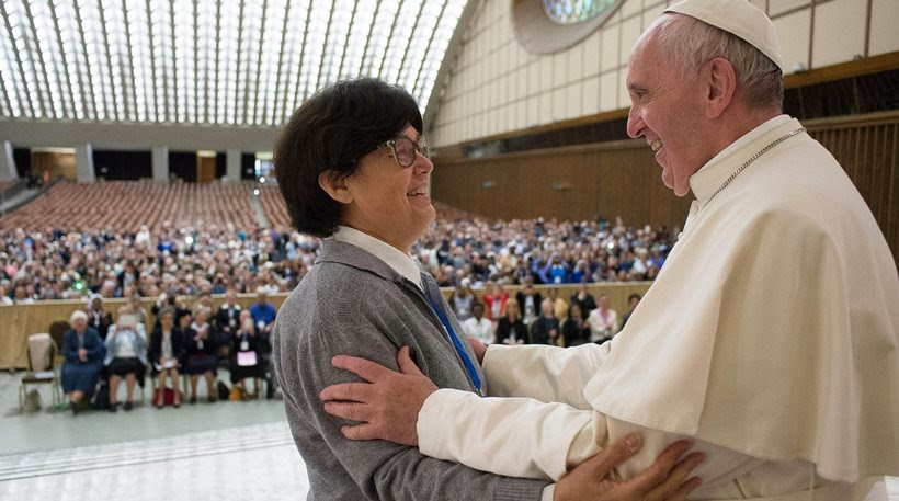 You are currently viewing O Πάπας Φραγκίσκος προανήγγειλε την αξιοποίηση του ρόλου  της γυναίκας στην Εκκλησία με τον θεσμό των διακονισσών
