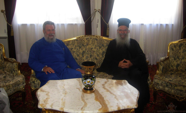 Στον Αρχιεπίσκοπο Κύπρου ο Αρχιεπίσκοπος Θυατείρων