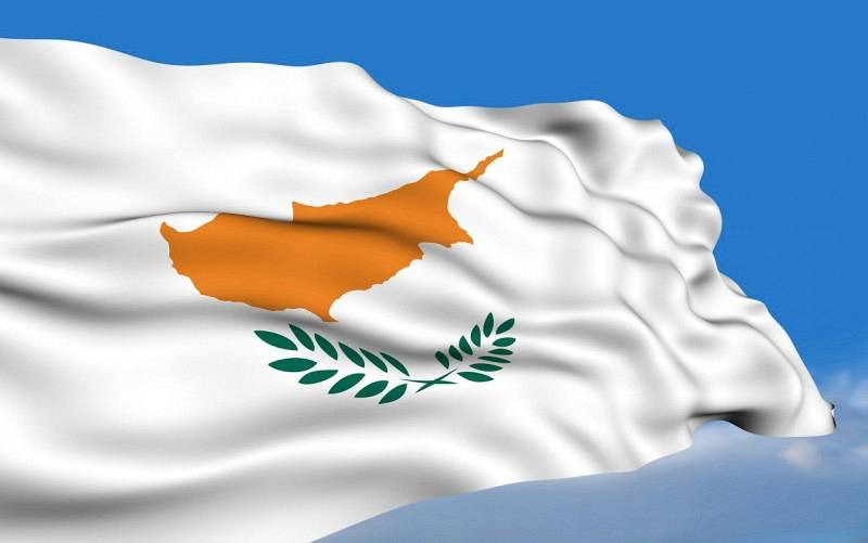 You are currently viewing Μία επιστολή Κυπρίων αδελφών μας, για όσα έγιναν στην Μονή Οσίου Εφραίμ στην Κατερίνη, που θα συγκλονίσει.
