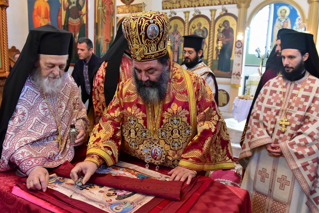 You are currently viewing Αρχιερατική Θεία Λειτουργία της Κυριακής 9 Οκτωβρίου 2016, εις τον Ιερό Ναό των Αγίων Δημητρίου του Μυροβλύτου και Ιωάννου του Θεολόγου της περιοχής Αναλήψεως Λαγκαδά