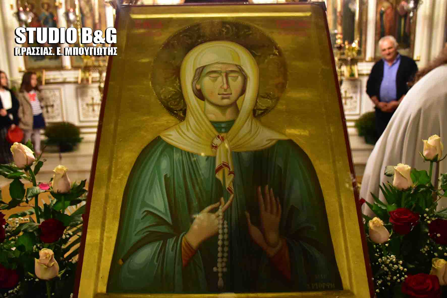 You are currently viewing Με κάθε λαμπρότητα έγινε η υποδοχή της Ιερής εικόνας της Αγίας Ματρώνας στην Πυργέλλα Άργους