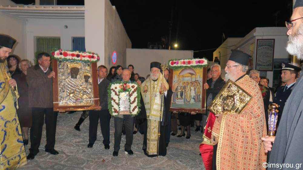 You are currently viewing Παναγίες του Αιγαίου: Οι Αμοργιανοί γιόρτασαν την Χοζοβιώτισσα και οι Κιμώλιοι την Οδηγήτρια
