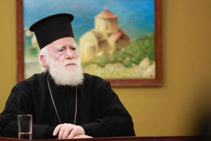 Εξιτήριο για τον Αρχιεπίσκοπο Κρήτης Ειρηναίο 