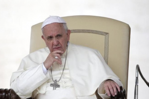 Πάπας: “Δεν θα υπάρξουν γυναίκες ιερωμένοι στην Καθολική Εκκλησία”