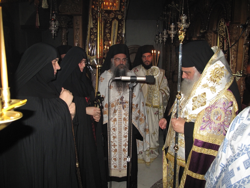 Κουρά μεγαλόσχημης Μοναχής από τον Σεβ. Μητροπολίτη Εδέσσης στην Ι. Μονή Αγ. Γρηγορίου Παλαμά