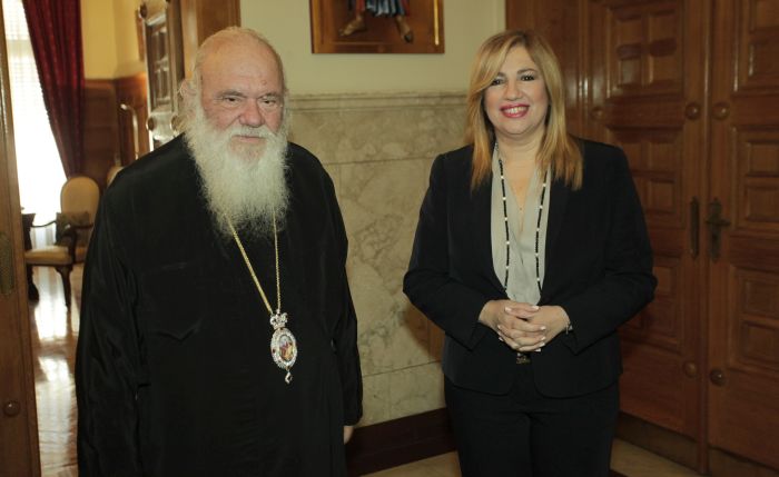 You are currently viewing Συνάντηση του Αρχιεπισκόπου Ιερώνυμου με την Φώφη Γεννηματά