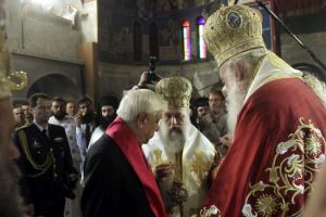 Ο Αρχιεπίσκοπος και ο Προκόπης Παυλόπουλος στη Μονή του Αγίου Εφραίμ