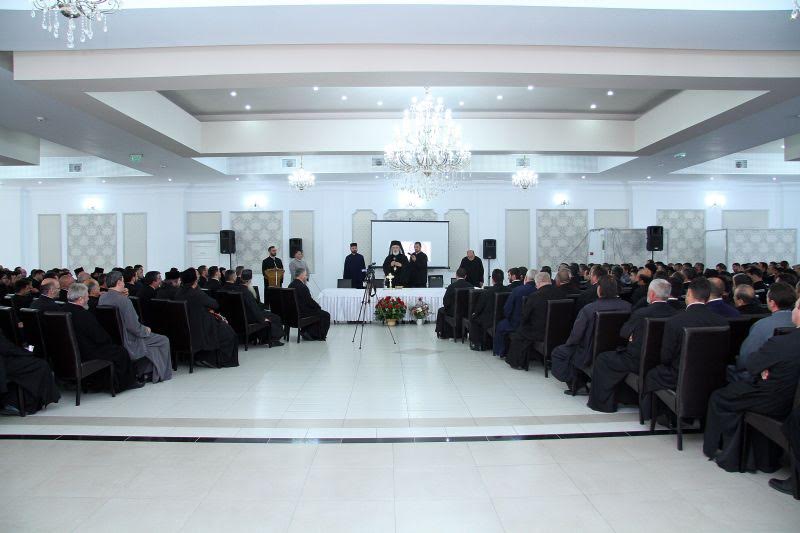 You are currently viewing Ιερατικό Συνέδριο στην Αρχιεπισκοπή Αρτζεσάνου Ρουμανίας.
