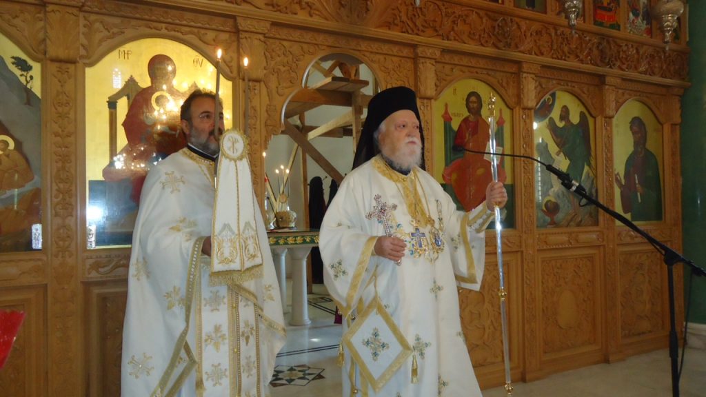You are currently viewing Ο Αρχιεπίσκοπος Κύπρου Χρυσόστομος  ετέλεσε τα ιερά  Μνημόσυνα των γονέων του.⁩