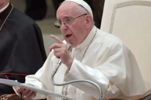 Ο Πάπας Φραγκίσκος ανοίγει το δρόμο για εγγάμους ιερείς, για πρώτη φορά στην Καθολική Εκκλησία!