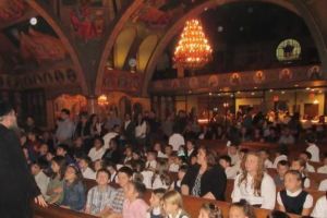 Παιδιά στο Σικάγο μαθαίνουν για τον Αγιο Σπυρίδωνα