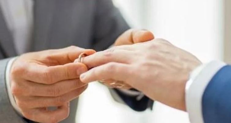 You are currently viewing Καταπέλτης από Αρειο Πάγο: Ακυροι οι πολιτικοί γάμοι των ομόφυλων ζευγαριών