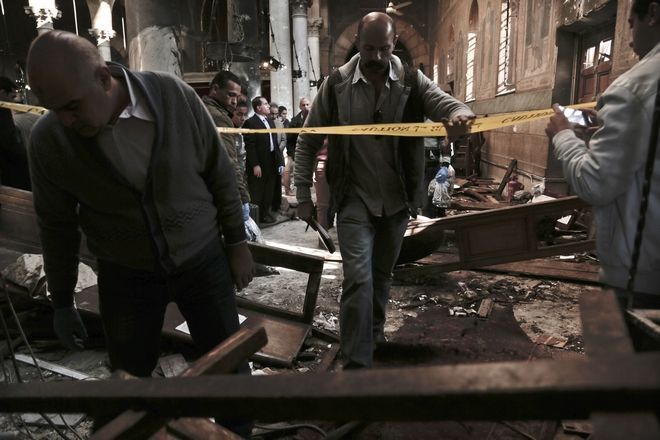 You are currently viewing Νέο «λουτρό αίματος» στην Αίγυπτο – 12 νεκροί από επίθεση σε εκκλησία Κοπτών στο Κάιρο