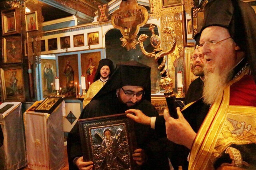 You are currently viewing Ο Οικουμενικός Πατριάρχης Βαρθολομαίος εόρτασε την μνήμη του Αγίου Ανδρέου με την ρωσική παροικία της Πόλης, κατά το Ιουλιανό ημερολόγιο-