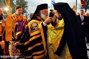 Λαϊκό προσκύνημα στον Αγιο Διονύσιο στη Ζάκυνθο, προεξάρχοντος του Πατριάρχη Αλεξανδρείας Θεοδώρου