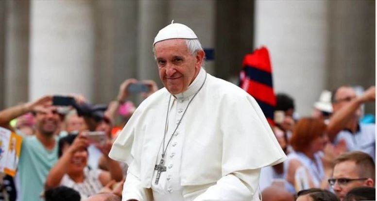 You are currently viewing Ο Πάπας Φραγκίσκος προειδοποιεί: “Υπάρχει κίνδυνος πολέμου”