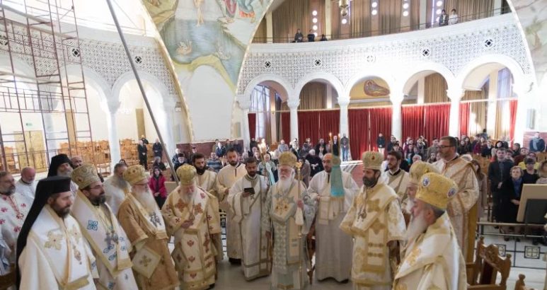 You are currently viewing Σε ατμόσφαιρα χαράς εορτάστηκαν τα ονομαστήρια του Αρχιεπισκόπου Αναστασίου
