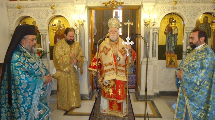 Τη μνήμη του Αρχιεπισκόπου Χριστοδούλου τιπμησαν  στους Αγίους Αναργύρους ο Μητροπολίτης Κορωνείας και το εκκλησίασμα