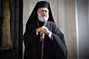 Ο Μητροπολίτης Σύρου στον ΑΝΤ1: “Η Εκκλησία δεν κάνει πολιτική,ούτε χαράσσει γραμμή”.