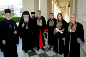 Παρουσία του Αρχιεπισκόπου Αθηνών Ιερωνύμου, η αναγόρευση του π. Γεωργίου Τσέτση σε επίτιμο διδάκτορα
