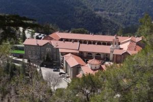 Η Μονή Κύκκου παραχωρεί το οικόπεδο στην Ελληνική Πρεσβεία