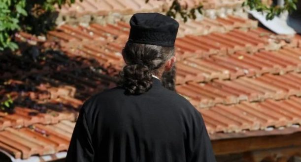 You are currently viewing Ζευγάρι απατεώνων «έγδυνε» Ιερείς και μοναχές στην Καστοριά
