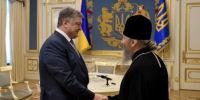 Συνάντηση Ποροσένκο-Ονούφριου και επίσημη διάψευση για επαφή με Πατριάρχη Βαρθολομαίο