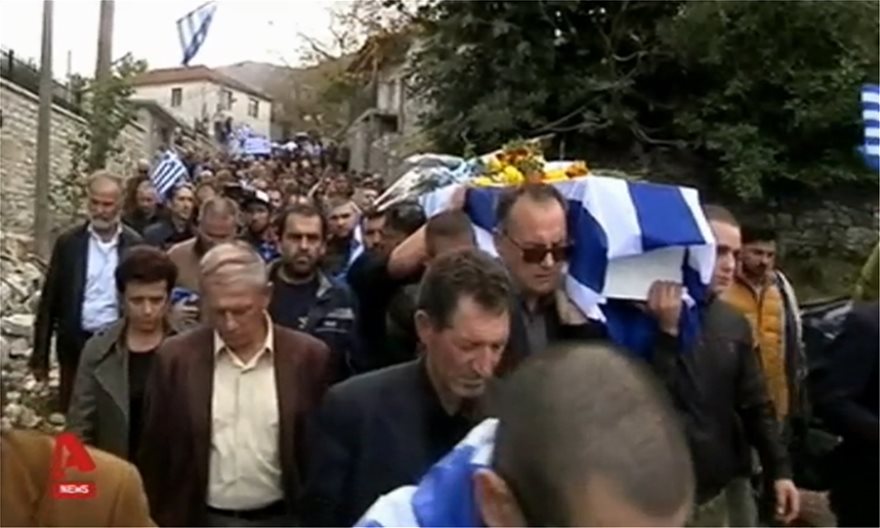 You are currently viewing Κωνσταντίνος Κατσίφας: Η Βόρεια Ήπειρος τον αποχαιρέτησε με τιμές ήρωα – Πάνδημη θλίψη