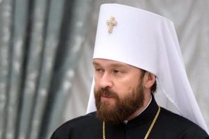 Ο Μητροπολίτης Ιλαρίων δίνει το «πράσινο φώς»στους Ρώσους να μπορούν να Κοινωνούν στη Μονή Αγίου Παντελεήμονος Αγίου Όρους