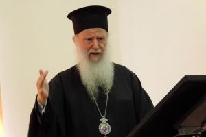 Οι απόψεις του Σεβ. Πισιδίας Σωτηρίου για το Ουκρανικό ζήτημα μέσα από μία ερώτηση.