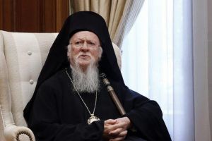 Ο Οικουμενικός Πατριάρχης έπλεξε το εγκώμιο του Αρχιεπισκόπου Στυλιανού και προανήγγειλε την «κατάτμηση» της Αρχιεπισκοπής